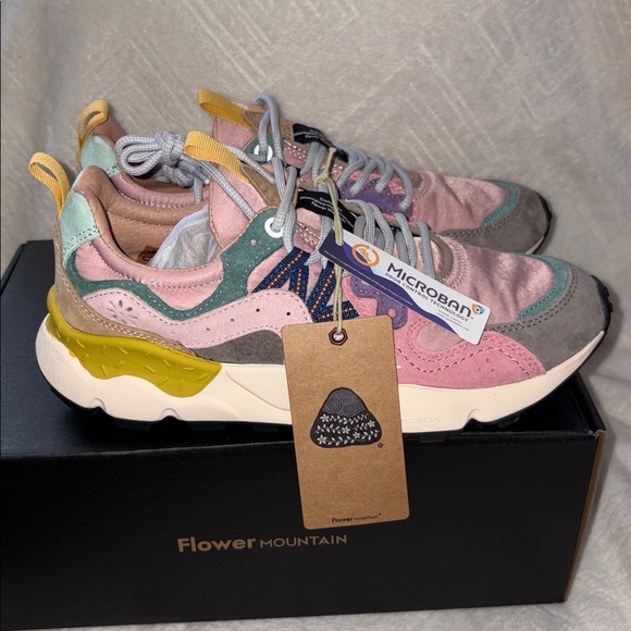 NWT Flower Mountain YAMANO 3 WOMAN
Suede technical fabric sneakers - Powder pink - Picture 10 of 15
